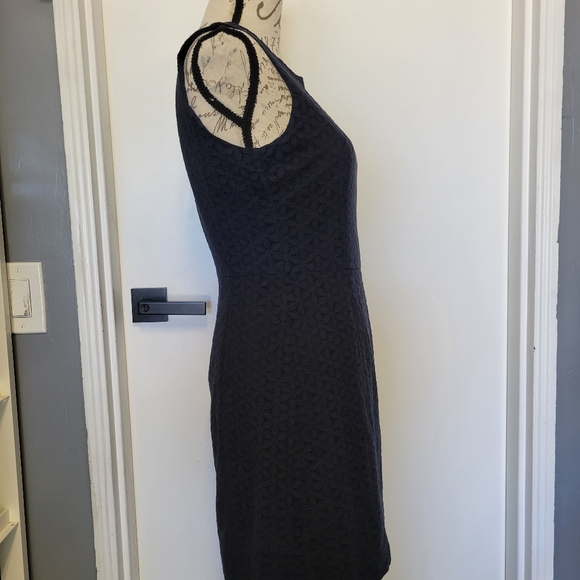 Theory Frantias Navy Blue Eyelet Fit & Flare Mini Dress Size 4 LIKE NEW - Picture 3 of 7